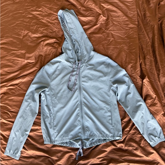 Victoria’s Secret Sport Lightweight Hooded Jacket – Size Medium – Neutral Grey - Picture 5 of 6
